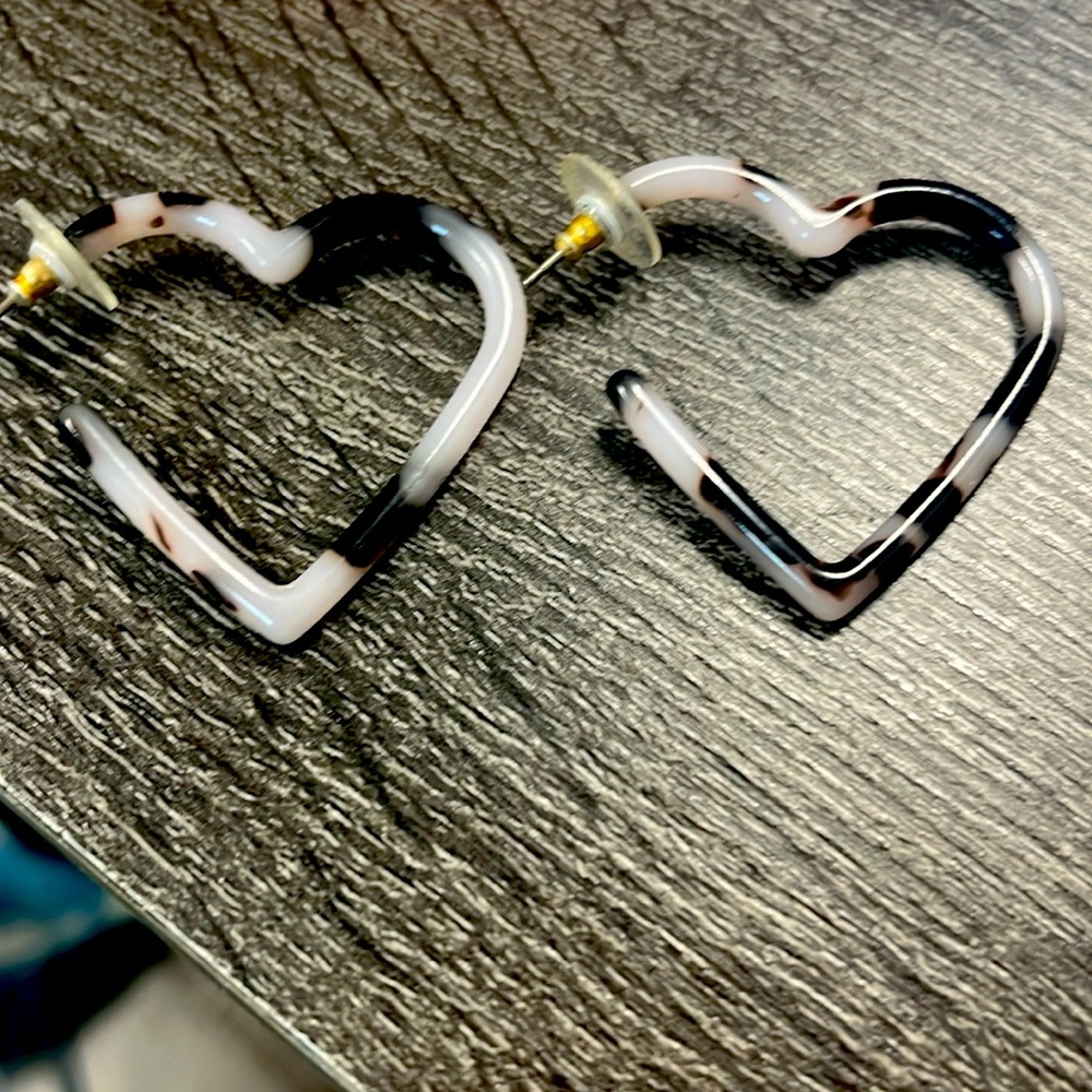 Banana Republic Marble Heart Earrings